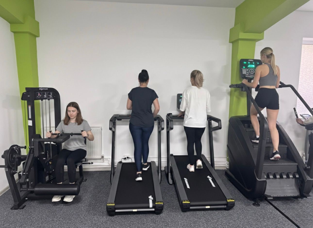 Aparate cardio în sală